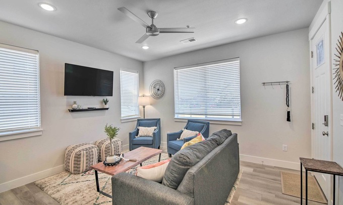 Greeley Maison | Gorgeous Greeley Getaway - Close to Parks!
