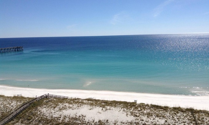 Navarre Beach Copropriété | Magnifique Gulf Front Condo à Beach Colony West. Disponible du 29 juillet au 31 juillet 2019