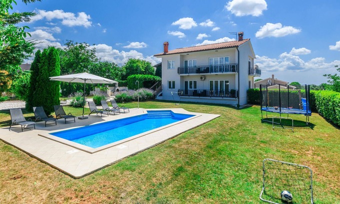 Orihi Maison | Superbe maison à Barban avec WiFi