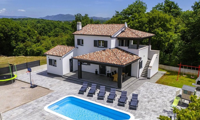 Marceljani Maison | Superbe maison de 3 chambres à Labin