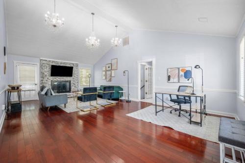 Lilburn Maison | Gorgeous home in Lilburn