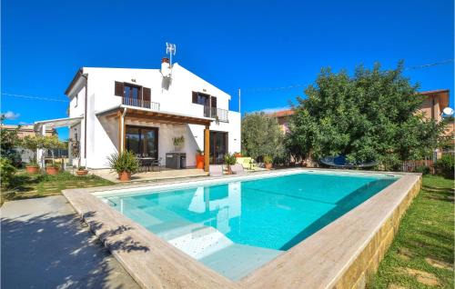 Belmonte Mezzagno Maison | Gorgeous Home In Trabia With Wifi