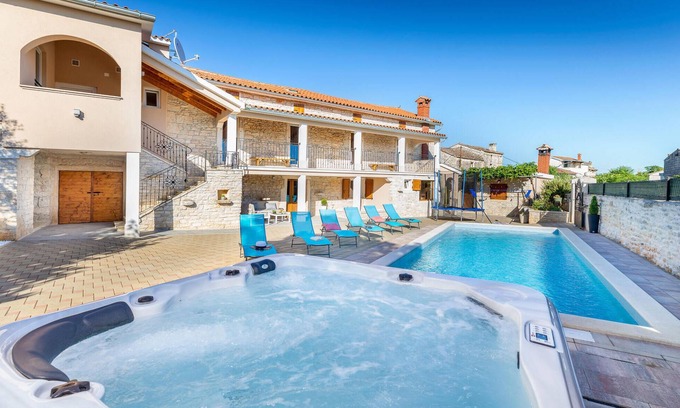 Gajana Maison | Superbe maison à Vodnjan avec jacuzzi