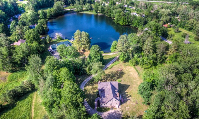 East Dorset Maison | Superbe, sur une superficie de Dorset / Manchester, proche des pistes de ski, des magasins et des restaurants