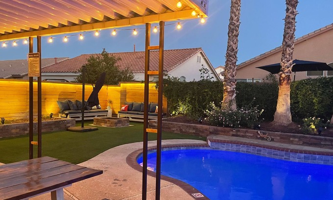 Gibson Springs Maison | Gorgeous Las Vegas/Henderson Home with Pool!!!