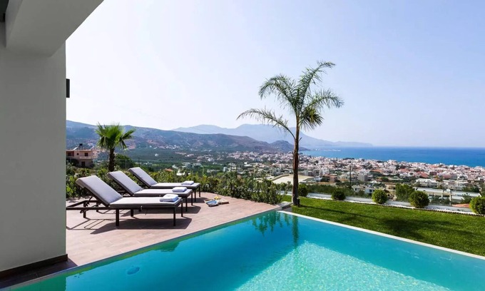 Kissamos Villa | Gorgeous Modern Villa with heated pool in Kissamos