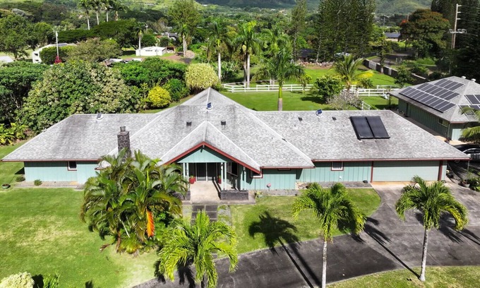 Kaneohe Maison | Gorgeous One-Of-A-Kind Kaneohe Country Estate
