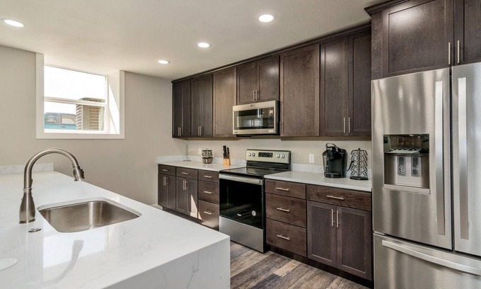 Sterling Appartement | Gorgeous Remodeled Studios! # 8