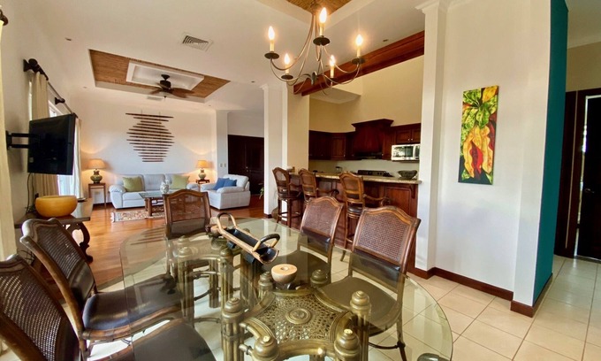 Esterillos Este Copropriété | Condo de luxe, piscine magnifique. Playa Bejuco