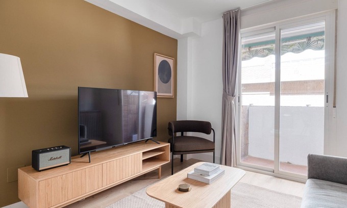 Guindalera Appartement | Gorgeous Salamanca 2BR nr Las Ventas, by Blueground