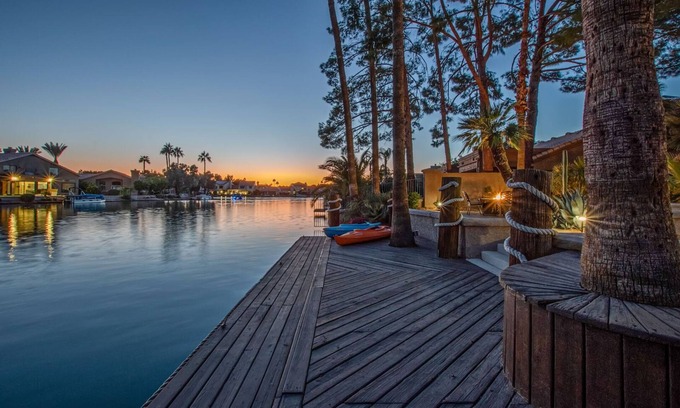 Crystal Shores Maison | MAGNIFIQUE Front du lac Val Vista; Htd Pool, Spa, Putting Green, Kayaks, Vélos, Pêche
