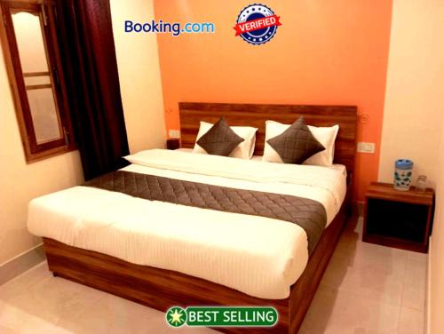 Mallital Hôtel | Goroomgo GP Lake View Mall Road Nainital - Prime Location & Luxury Room - Excellent Customer Service Awarded