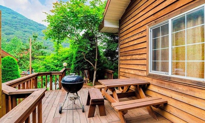 Goseong Maison | Goseong Gureumwiui Sanchaek Pension