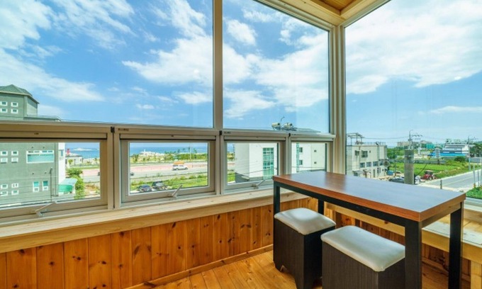 Toseong Maison | Goseong Hayanpado Pension