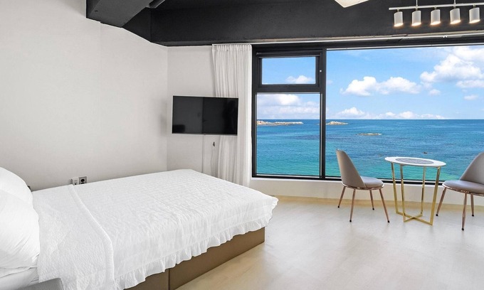 Sokcho Maison | Goseong Leumeleu63 Pension