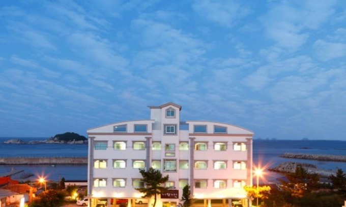 Toseong Maison | Goseong Top House Pension