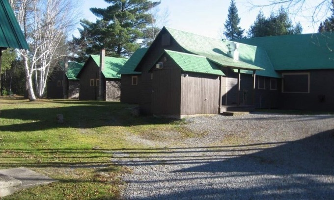Gaspe Cabine | Gourmet Salmon Club Cabin 4