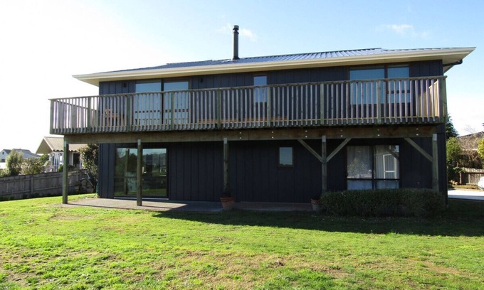 Richmond Heights Maison | Grace Terrace - Large family home
