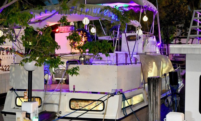Nurmi Isles Location De Bateaux | Graceland Boathouse on Las Olas, walk to Beach & Downtown