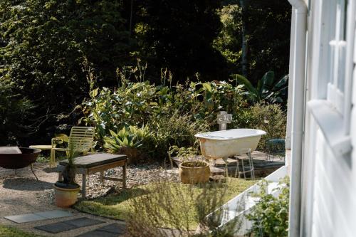 Mapleton Maison | Gracie Cottage Romantic Secluded Hinterland Escape for 2