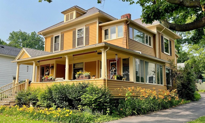 Town of Ledyard Maison | 434 Main Street super pratique