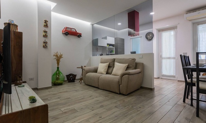 Santa Rita Appartement | Graglia Modern Apartment by Wonderful Italy