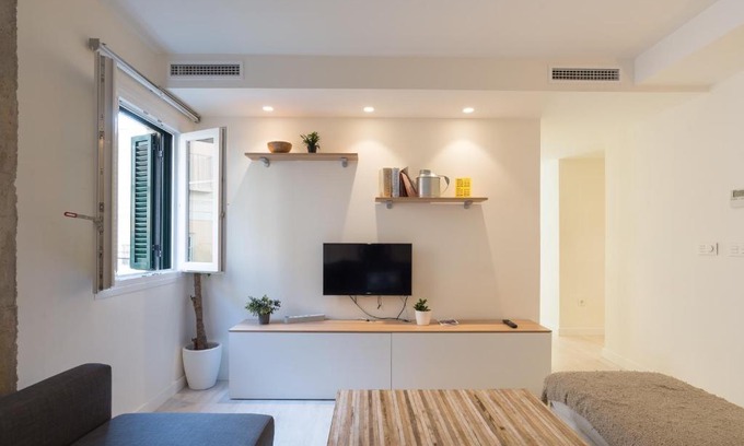 La Goleta Appartement | Gran apartamento en el centro histórico con parking gratuito 4 habitaciones por KEYWISE