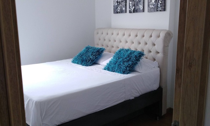 Guatape Maison | Gran apartamento en plaza principal