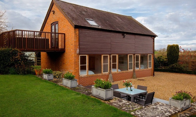 Great Wolford Maison | Granary at Rectory Farm - sleeps 5 guests in 3 bedrooms