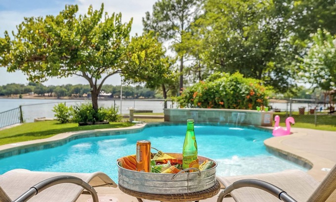 Granbury Maison | Granbury Lakeside Home with Pool, Game Room, Fire Table