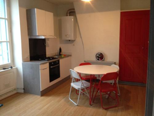 Romans-sur-Isere Appartement | Grand 2 pièces lumineux plein centre ville