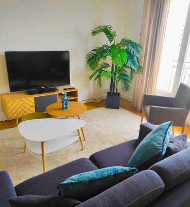 Clamart Appartement | Grand 2 pièces vue dégagée quartier gare