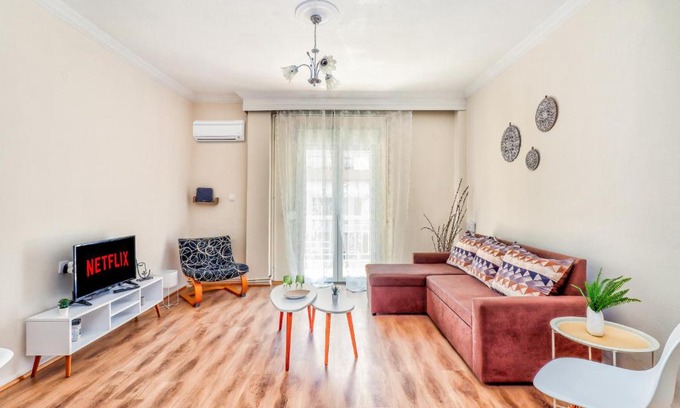 Neapoli-Sykies Appartement | Grand Apartment Next to Center 3bd 110sqm
