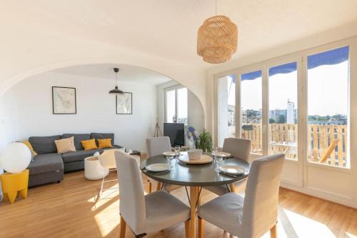 Villefranche-sur-Saone Appartement | Grand Appartement Cosy - Parking & Balcon