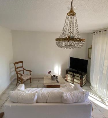 Saint-Paul-les-Dax Appartement | Grand appartement en résidence calme avec piscine