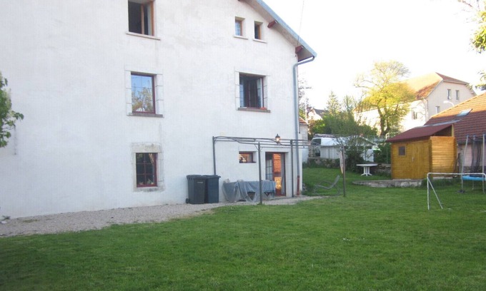 Saint-Vit Appartement | Grand Appartement de 138m2 Avec Jardin Privatif