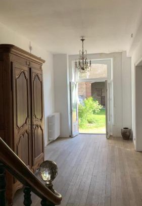 Neuilly Maison | Grand corps de ferme à la rue Messire Etienne 89113 Neuilly Valravillon