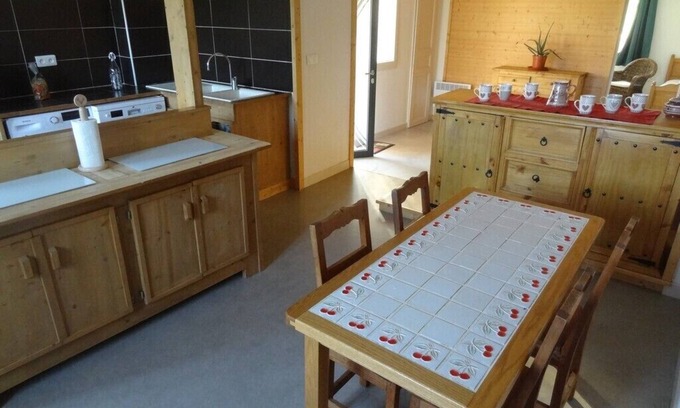 Paroisse des Monts de Bienne Appartement | Grand gîte 136m2 dans ancienne ferme du haut-jura