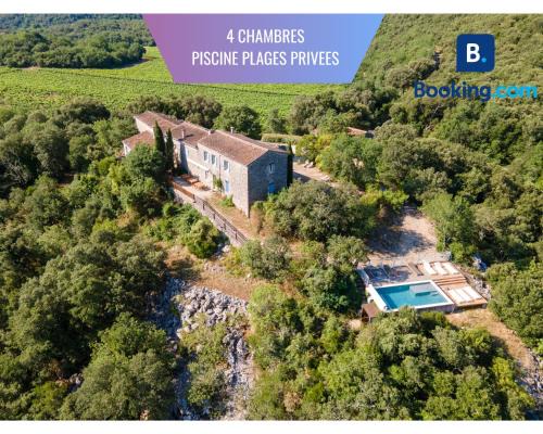 Causse-de-la-Selle Maison | Grand gite idéal pour famille et groupe, piscine et plages privées