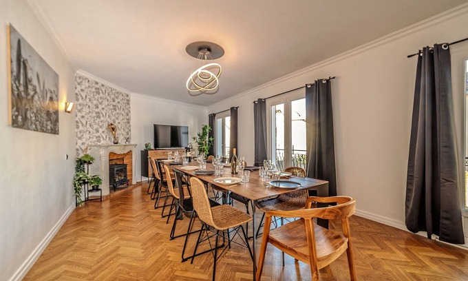 Vallieres Appartement | Grand gite proche centre-ville pour 24 personnes