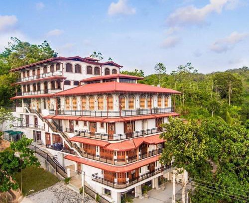 Akmeemana Hôtel | GRAND HIGHWAY RESORT