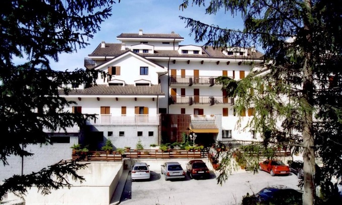 Rocca di Mezzo Hôtel | Grand Hotel delle Rocche