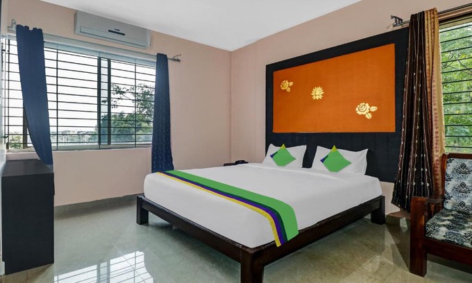 Gundlupet Hôtel | GRAND JP INN Near 2 km from Gundlupet bus stand