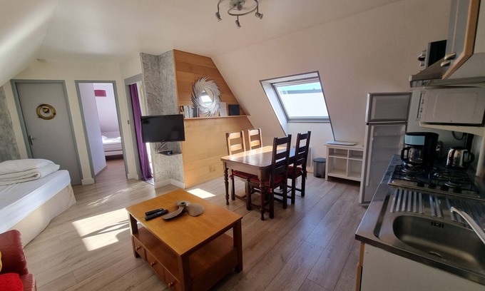Saint-Mathieu Appartement | Grand Large Appartement à 50 m du Chemin Côtier