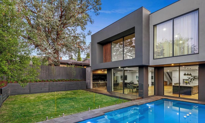 Templestowe Lower Maison | Grand Luxury Retreat in Melbourne's East