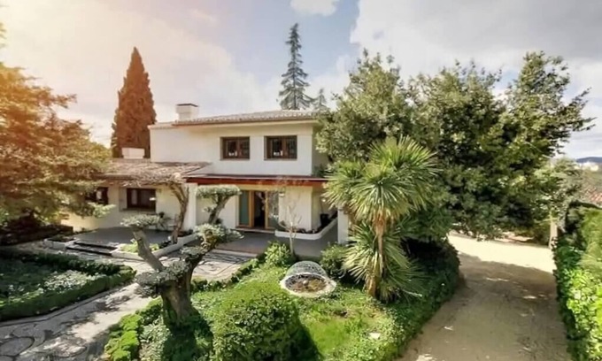 Albolote Maison | Grand Luxury Villa w/ Pool and Hottub nearby Granada