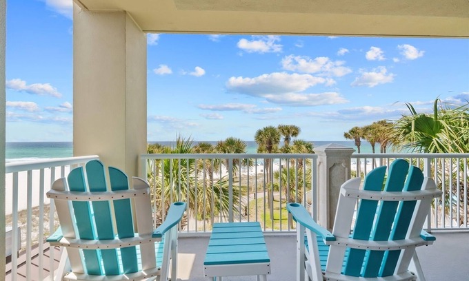 Panama City Beach Copropriété | Grand Panama 309! Exceptional Low Floor Corner Unit. New Rental 2025. 3Br. Views