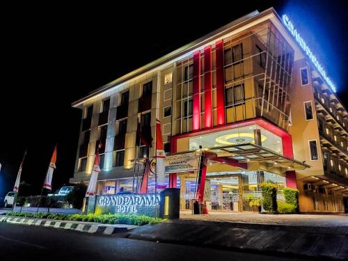 Tanjung Redeb Hôtel | Grand Parama Hotel