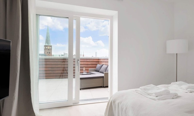 Midtbyen Appartement | Grand Penthouse Suite With Private Rooftop Terrace