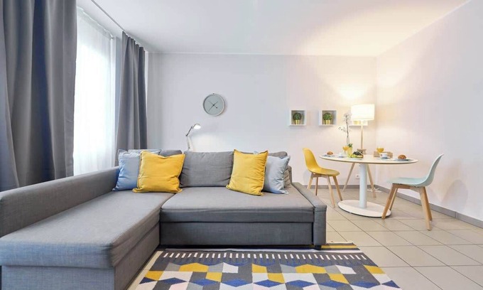 Lower Town Appartement | Grand Place Central Gem 4